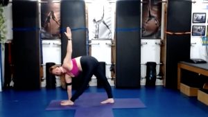 Clase de stretching yoga 10092021