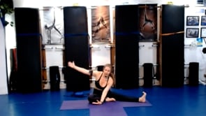 Clase de stretching yoga 08042022