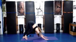 Clase de stretching yoga 08042021